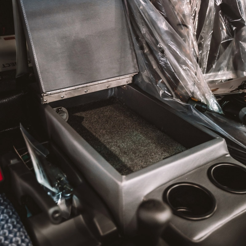 atw deluxe centre console detail